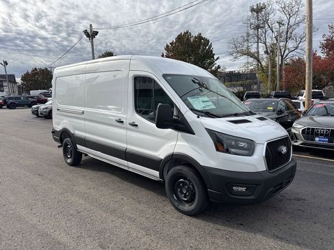 New 2026 Ford Transit 250 148 Medium Roof w/ Exterior Upgrade Package RWD image 31