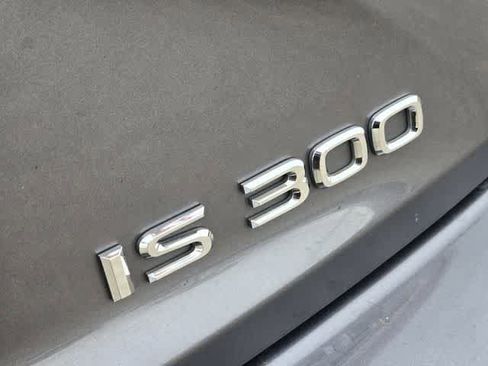 Used 2018 Lexus IS 300 F Sport RWD image 7