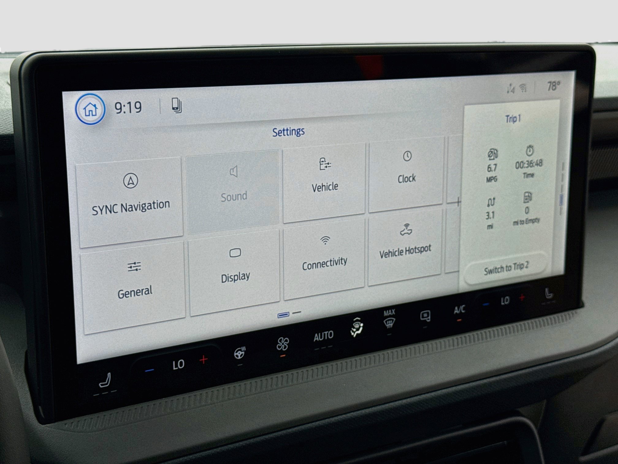 New 2026 Ford Maverick Lobo AWD/4WD image 10