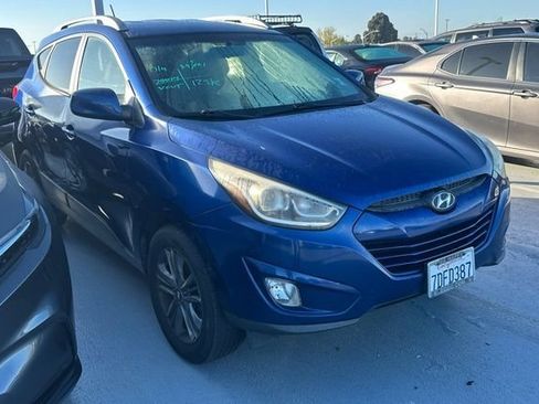 Used 2014 Hyundai Tucson SE image 1