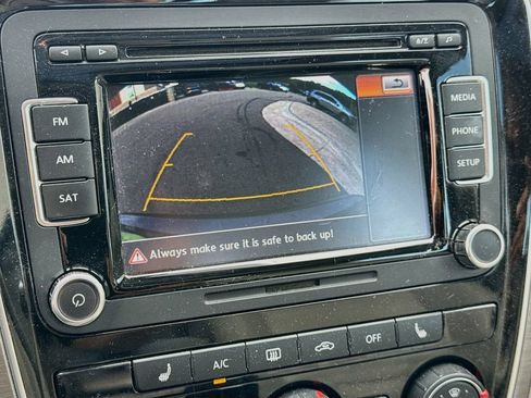 Used 2015 Volkswagen Passat TDI SE FWD image 15