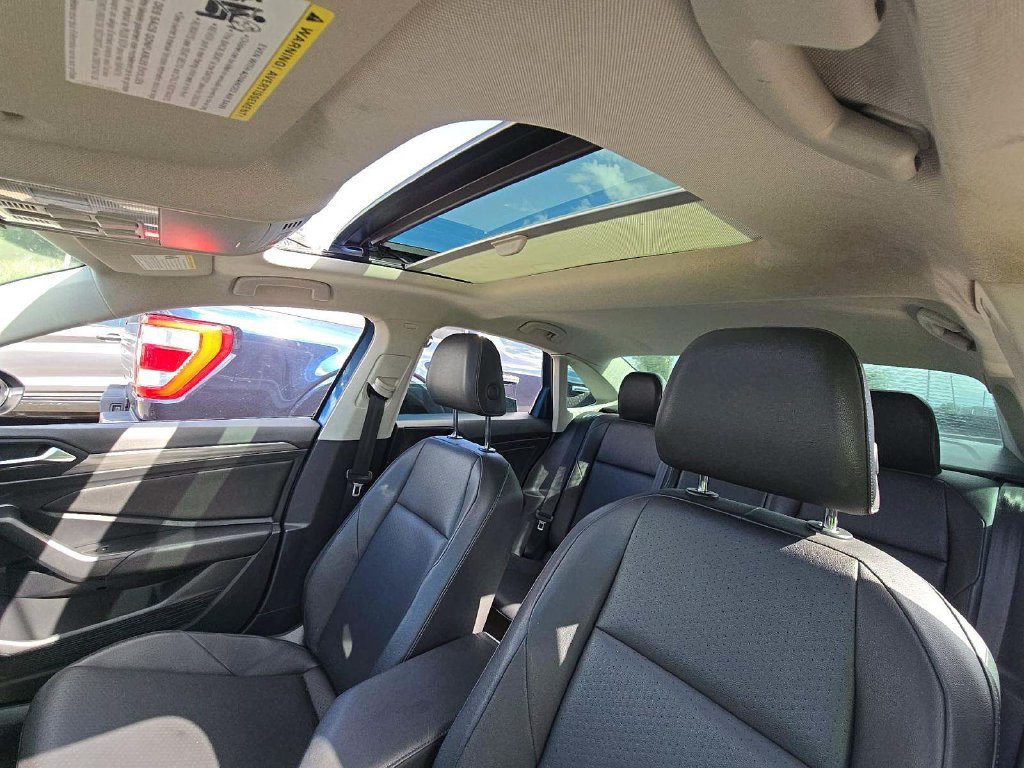 Used 2020 Volkswagen Jetta SEL FWD image 5