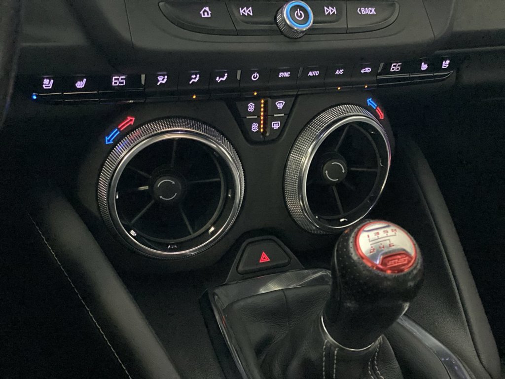 Used 2020 Chevrolet Camaro SS RWD image 23