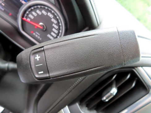 Used 2020 Chevrolet Silverado 2500 LTZ image 38