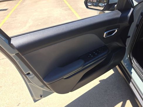 Used 2025 Kia K4 FWD image 11