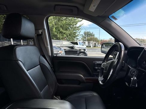 Used 2018 GMC Sierra 1500 SLT w/ SLT Premium Package AWD/4WD image 12