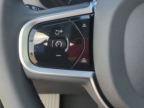 New 2026 Volvo XC60 B5 Plus w/ Protection Package Premier image 22