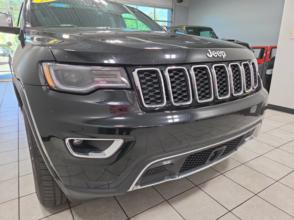 Used 2018 Jeep Grand Cherokee Limited w/ Luxury Group II AWD/4WD image 21