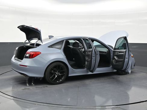 Used 2023 Honda Civic Sport image 29