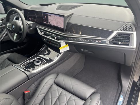 Used 2026 BMW X5 xDrive40i w/ Executive Package image 26