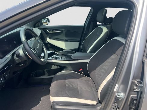 Certified 2024 Kia EV6 GT-Line AWD/4WD image 17