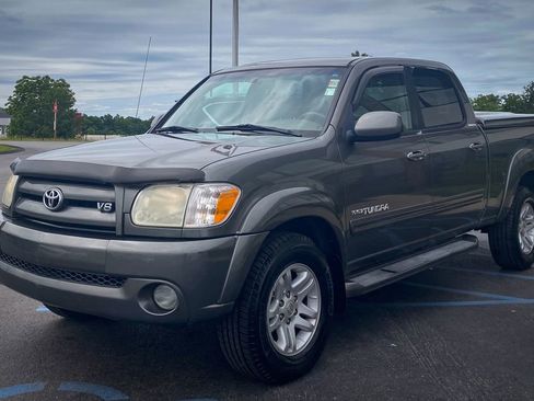 Used 2005 Toyota Tundra Limited AWD/4WD image 12