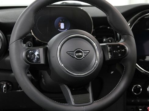 Certified 2024 MINI Cooper S image 7