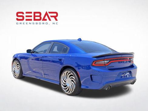 Used 2022 Dodge Charger R/T w/ Blacktop Package RWD image 6