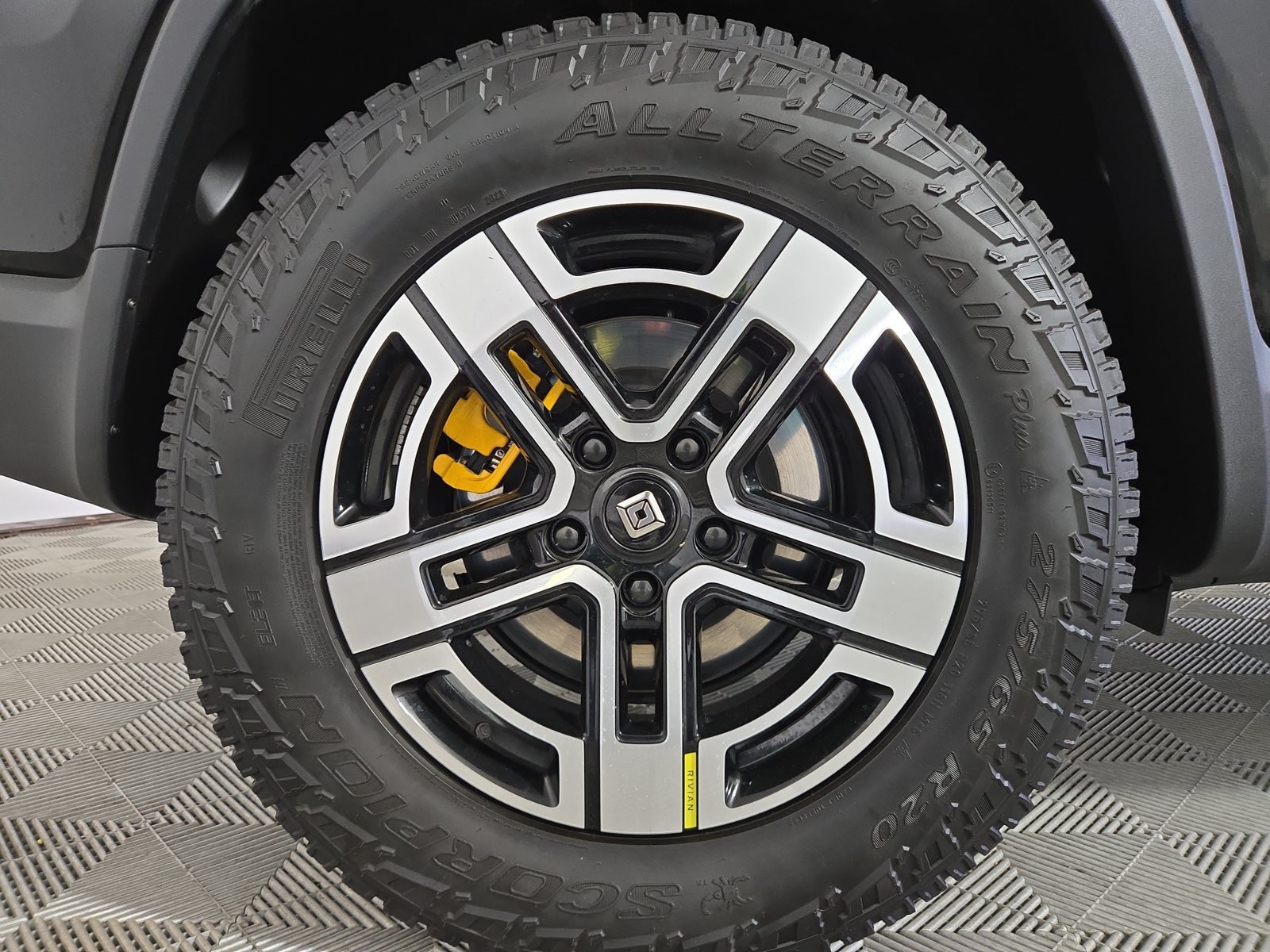 Used 2023 Rivian R1S Adventure Quad AWD/4WD image 12