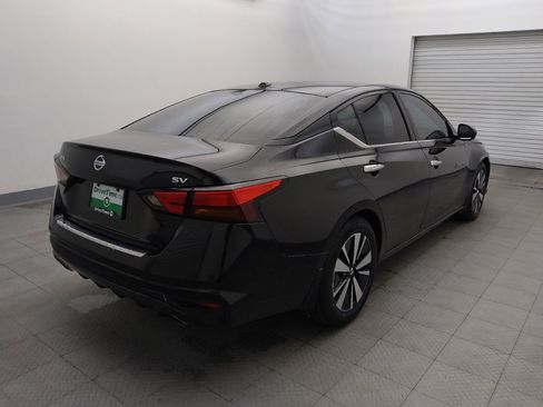 Used 2019 Nissan Altima 2.5 SV FWD image 9