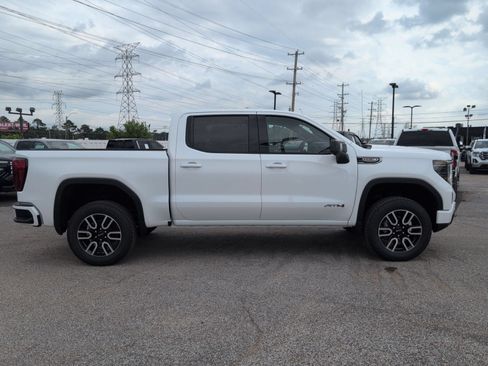 New 2026 GMC Sierra 1500 AT4 w/ AT4 Preferred Package AWD/4WD image 8