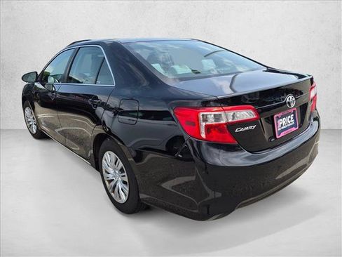 Used 2012 Toyota Camry LE FWD image 6