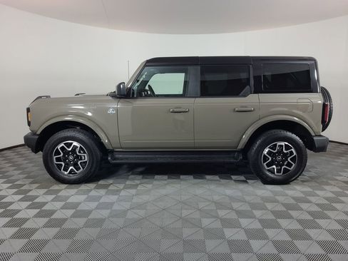 Used 2025 Ford Bronco Outer Banks image 6