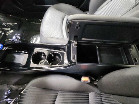 Certified 2018 Toyota Prius Three FWD image 23