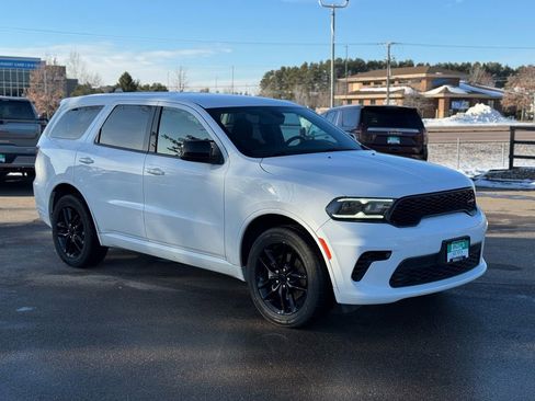 Used 2023 Dodge Durango GT image 2