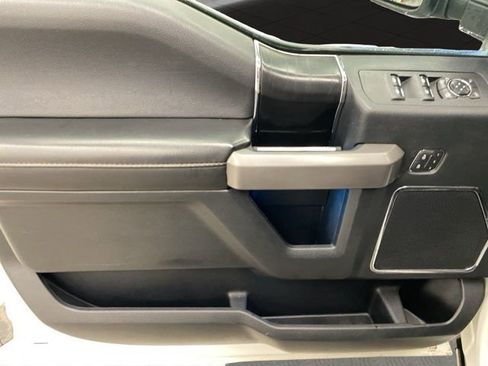 Used 2020 Ford F150 Platinum w/ Equipment Group 701A Luxury image 30