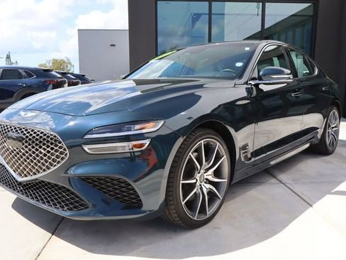 Used 2023 Genesis G70 2.0T image 8