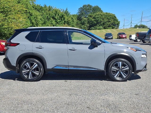 Used 2021 Nissan Rogue Platinum AWD/4WD image 6