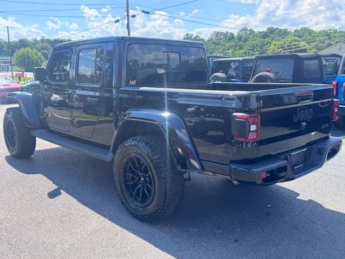 Used 2022 Jeep Gladiator Overland AWD/4WD image 5