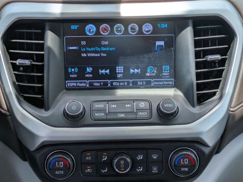 Used 2019 GMC Acadia SLT FWD image 17