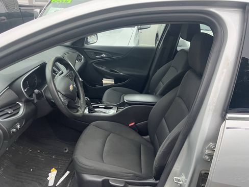 Used 2016 Chevrolet Malibu LS FWD image 4