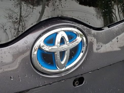 Used 2019 Toyota Prius Prime Advanced w/ Carpet Mat Package image 29