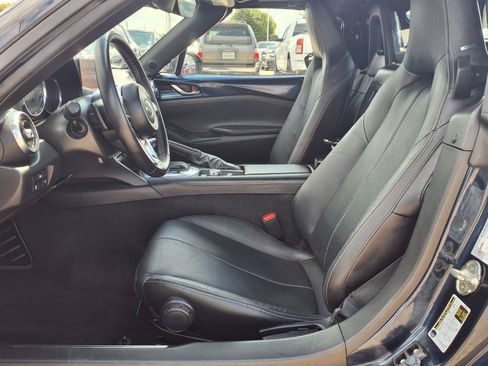 Used 2025 MAZDA MX-5 Miata RF Grand Touring RWD image 24