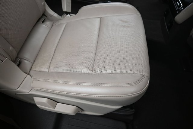 Used 2021 Lincoln Aviator Reserve w/ Equipment Group 201A AWD/4WD image 16
