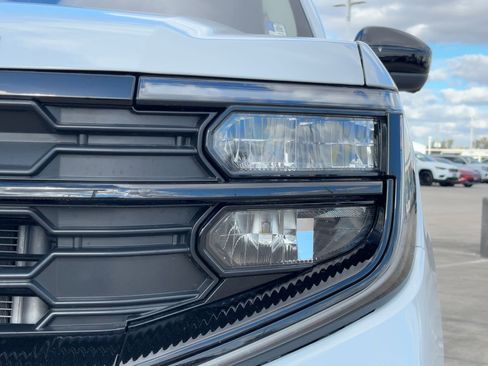 Used 2025 Ford Expedition Max Active image 11