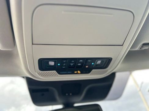 Used 2025 Ford Expedition Max Platinum AWD/4WD image 20