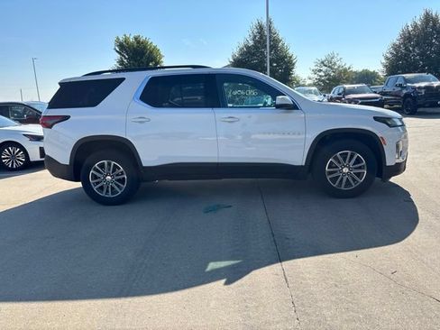 Used 2023 Chevrolet Traverse LT AWD/4WD image 5
