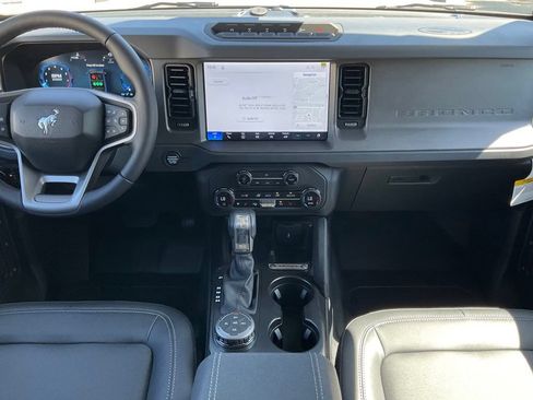 New 2026 Ford Bronco Badlands w/ Sasquatch Package AWD/4WD image 35