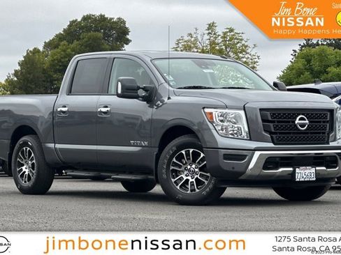 Certified 2021 Nissan Titan SV w/ SV Convenience Package image 1