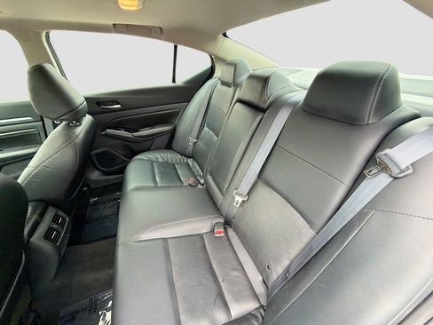 Used 2022 Nissan Altima 2.5 SL FWD image 19