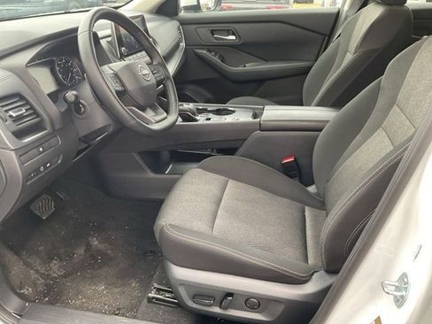 Used 2025 Nissan Rogue SV image 20