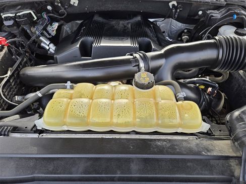 Used 2019 Ford F150 XLT w/ Equipment Group 302A Luxury image 30