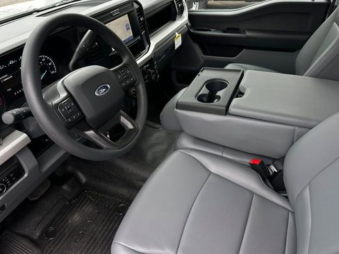 New 2025 Ford F350 XL w/ XL Chrome Package RWD image 9