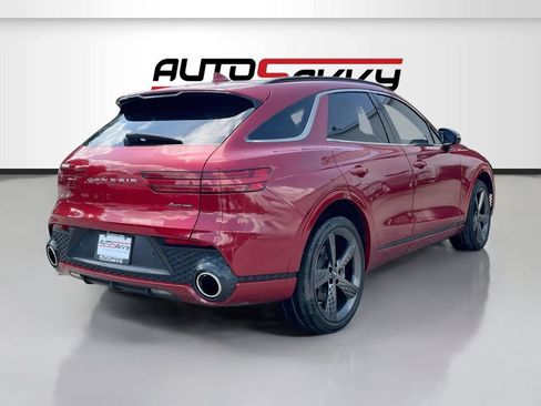 Used 2022 Genesis GV70 3.5T Sport w/ Sport Prestige Package AWD/4WD image 7