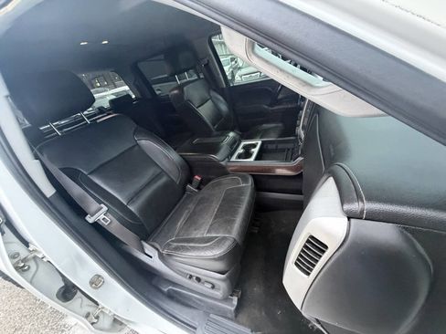 Used 2015 GMC Sierra 2500 SLT w/ Duramax Plus Package image 10