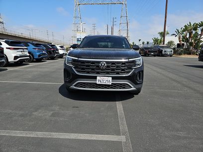 Used 2024 Volkswagen Atlas Cross Sport SE