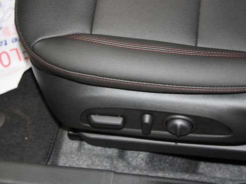 New 2026 Chevrolet Trax RS w/ Driver Confidence Package FWD image 13