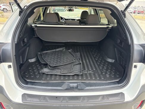 Used 2021 Subaru Outback Premium image 27