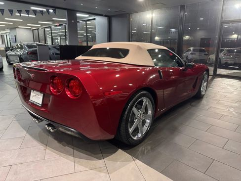 Used 2007 Chevrolet Corvette Convertible w/ Preferred Equipment Group image 12