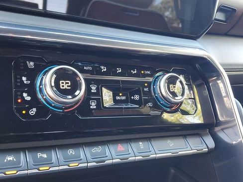 Used 2025 GMC Sierra 1500 Denali Ultimate image 23